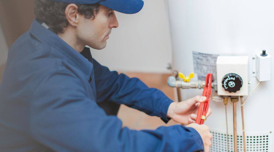 Local tankless water heater installation in Oak Park, IL